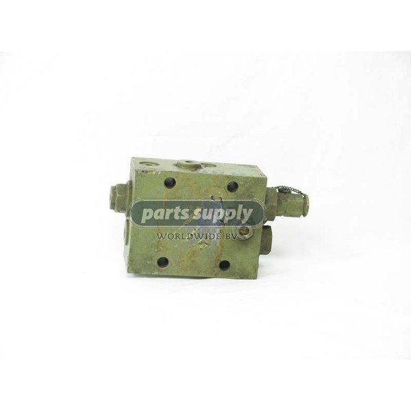 Valve for Manitowoc Grove reference 1371397