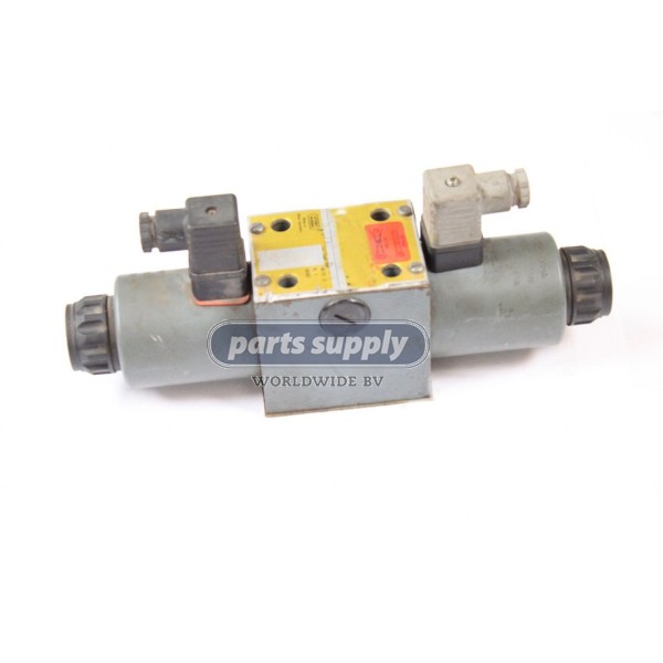 Valve with Bosch Rexroth reference 1683244