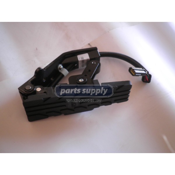 Engine accelerator for XCMG reference XZ25K.45.15A