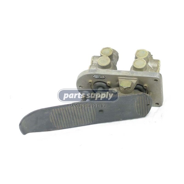 Foot plate for Liebherr reference 4613021000