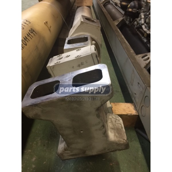 Telescopic cylinder for Terex Demag AC435 reference 57530540
