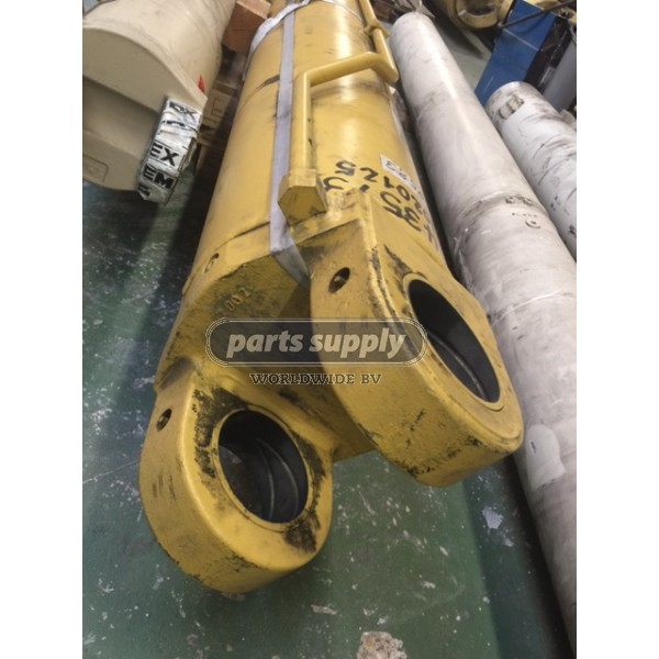 Luffing cylinder for Terex Demag reference 71043573